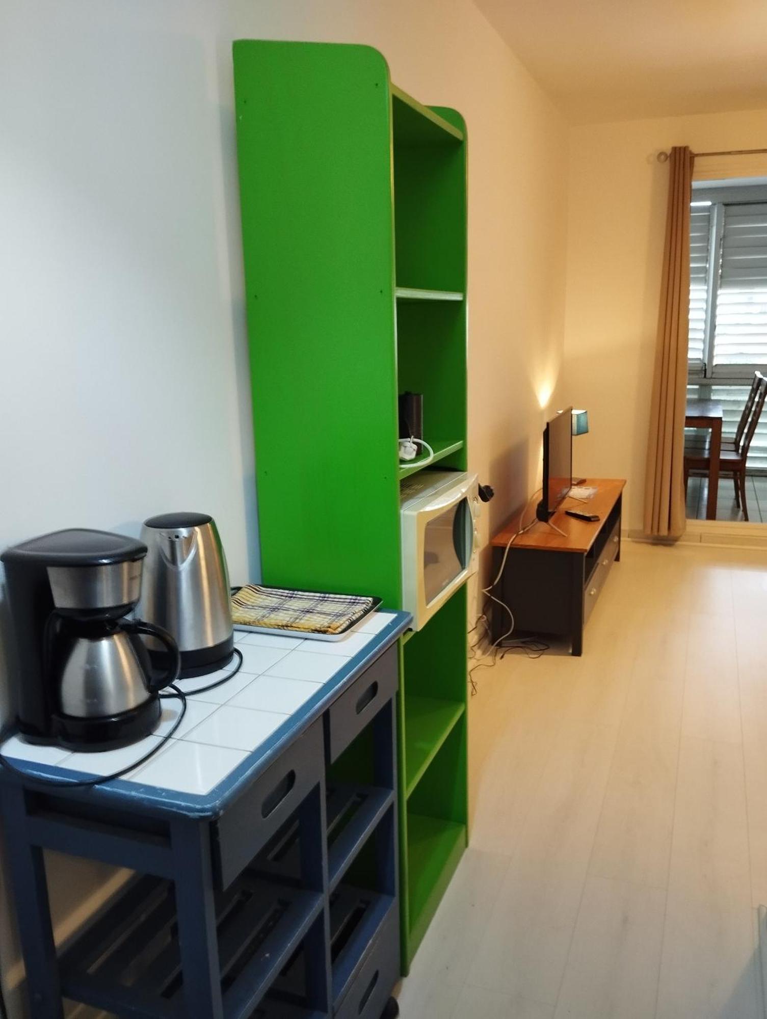 Studio Au Calme Saint-Denis Exterior foto